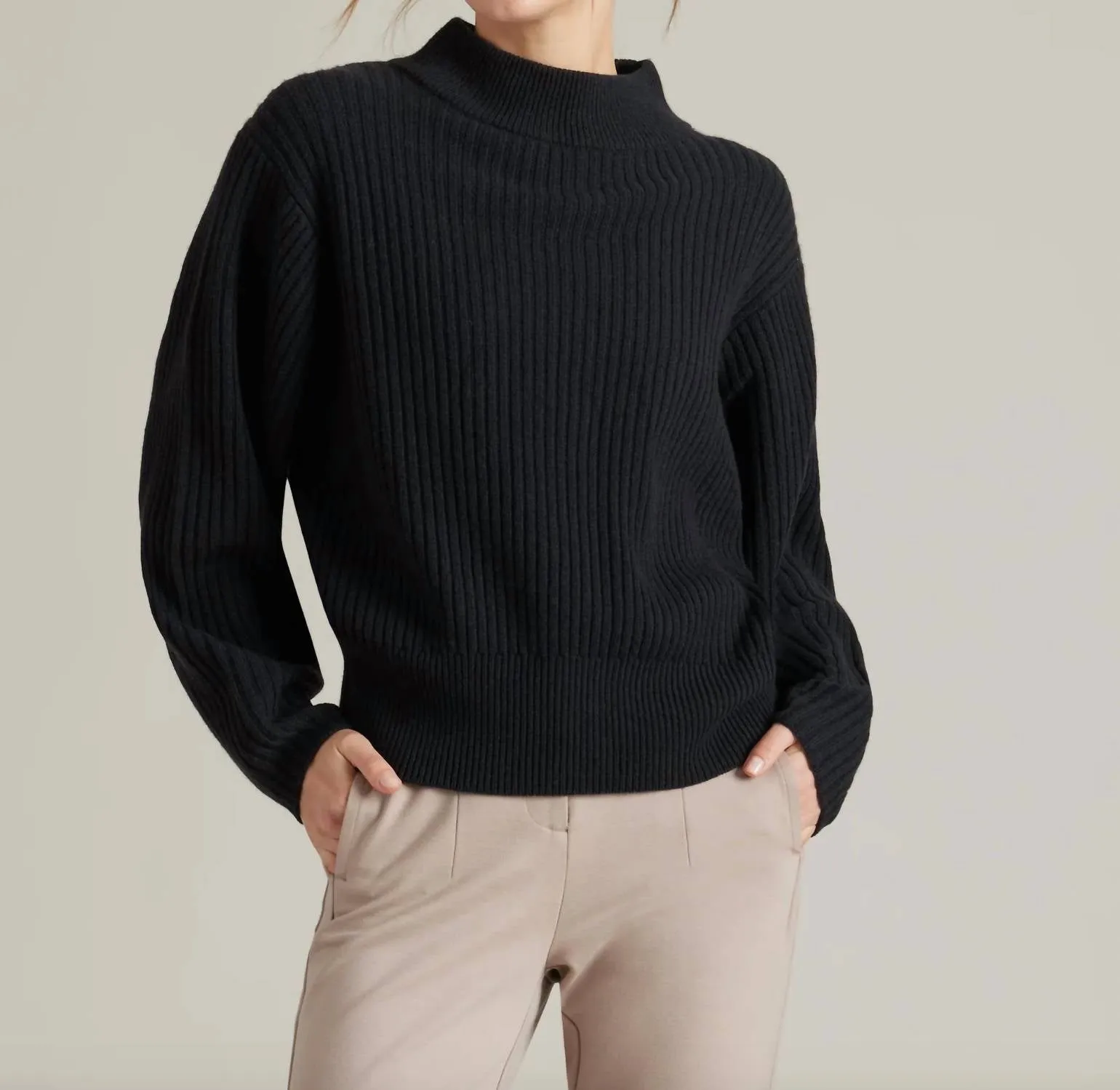 Kaschmir-Mix-Rippstrickpullover in Schwarz