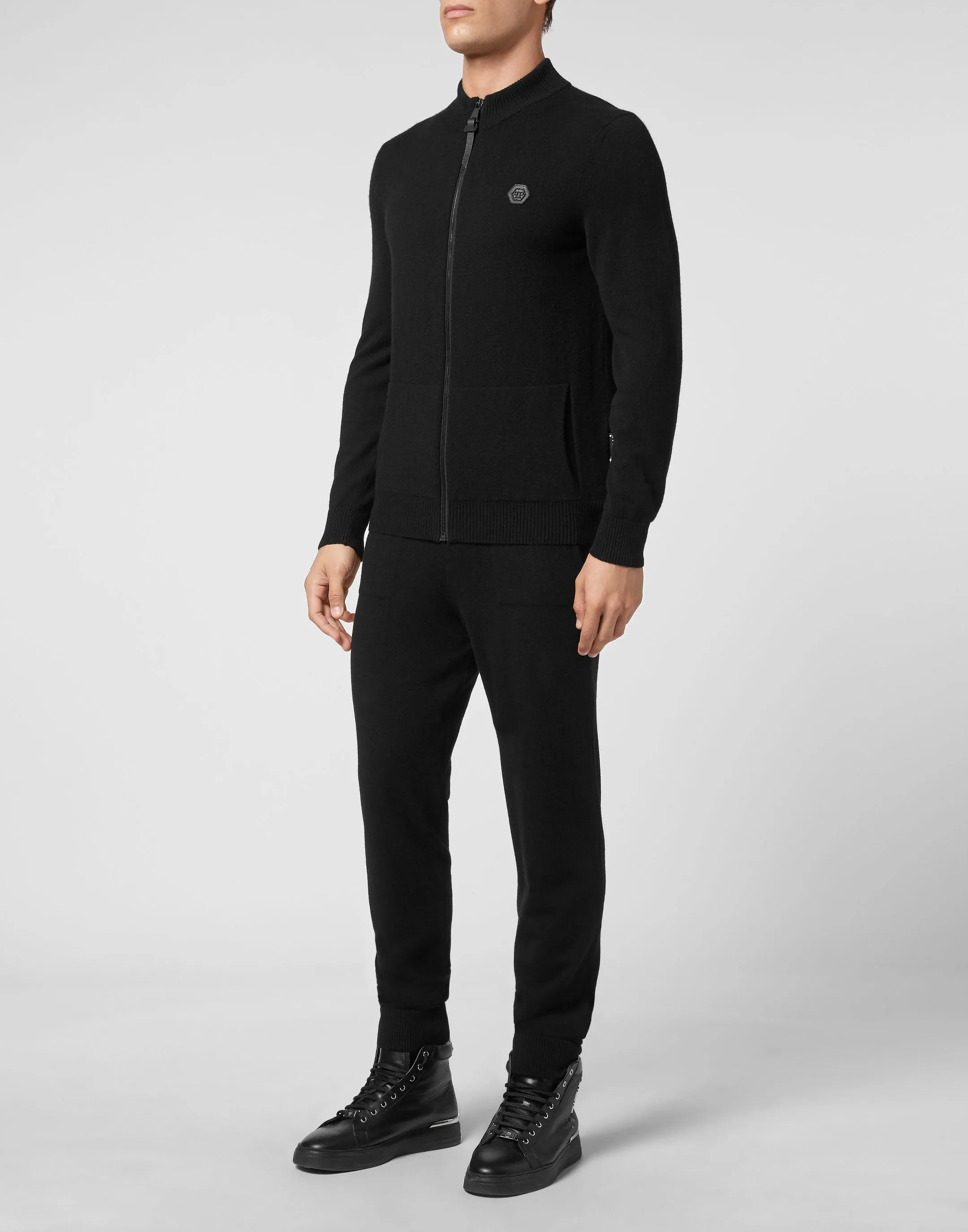 Kaschmir Jacke/Hose mit Totenkopf-Motiv