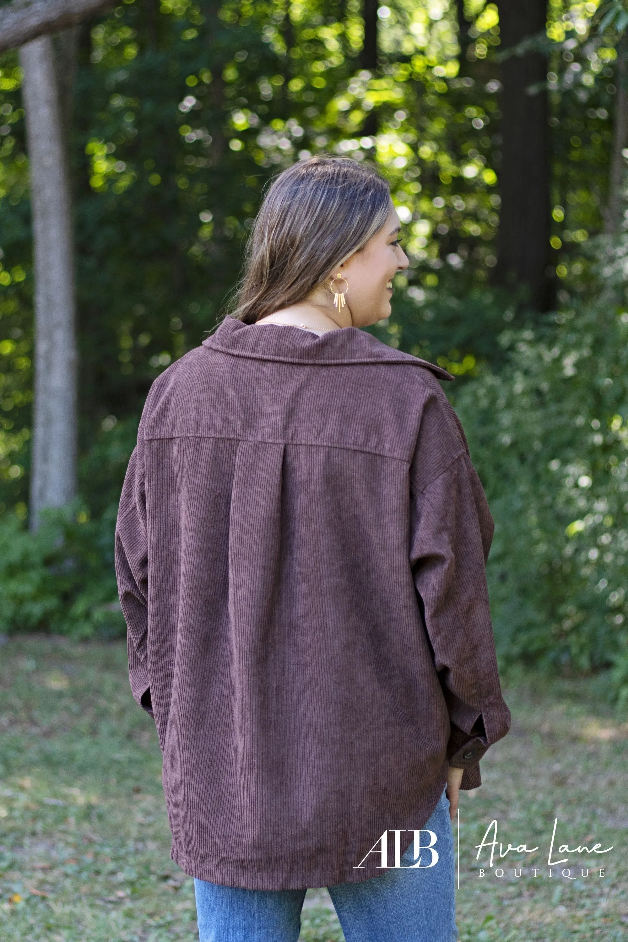 Coole Cord-Schatten in Übergröße für Damen mit Knopfleiste