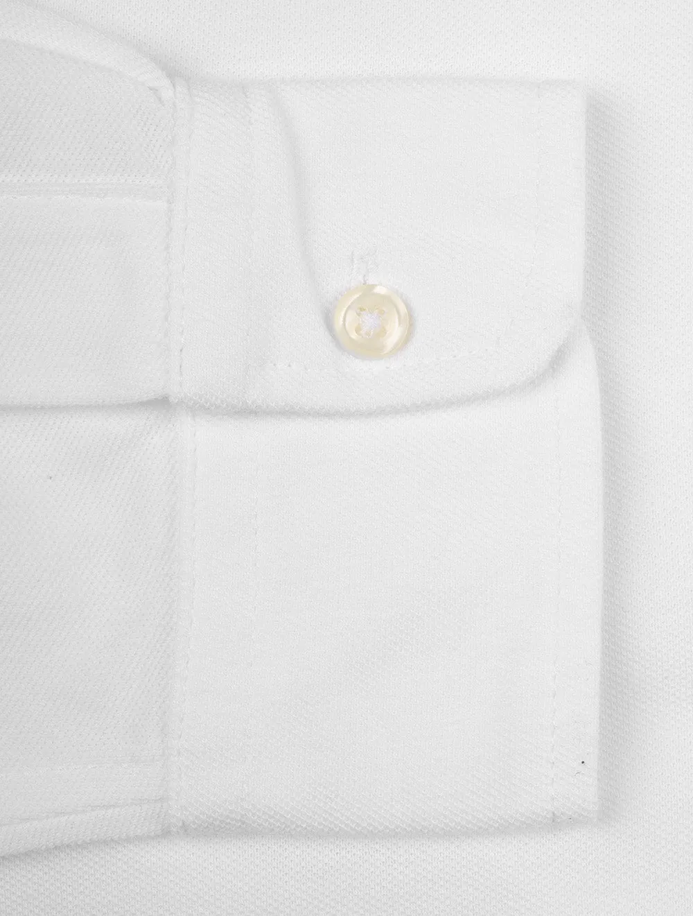 Leichtes Langarmshirt aus Mesh in Off-White