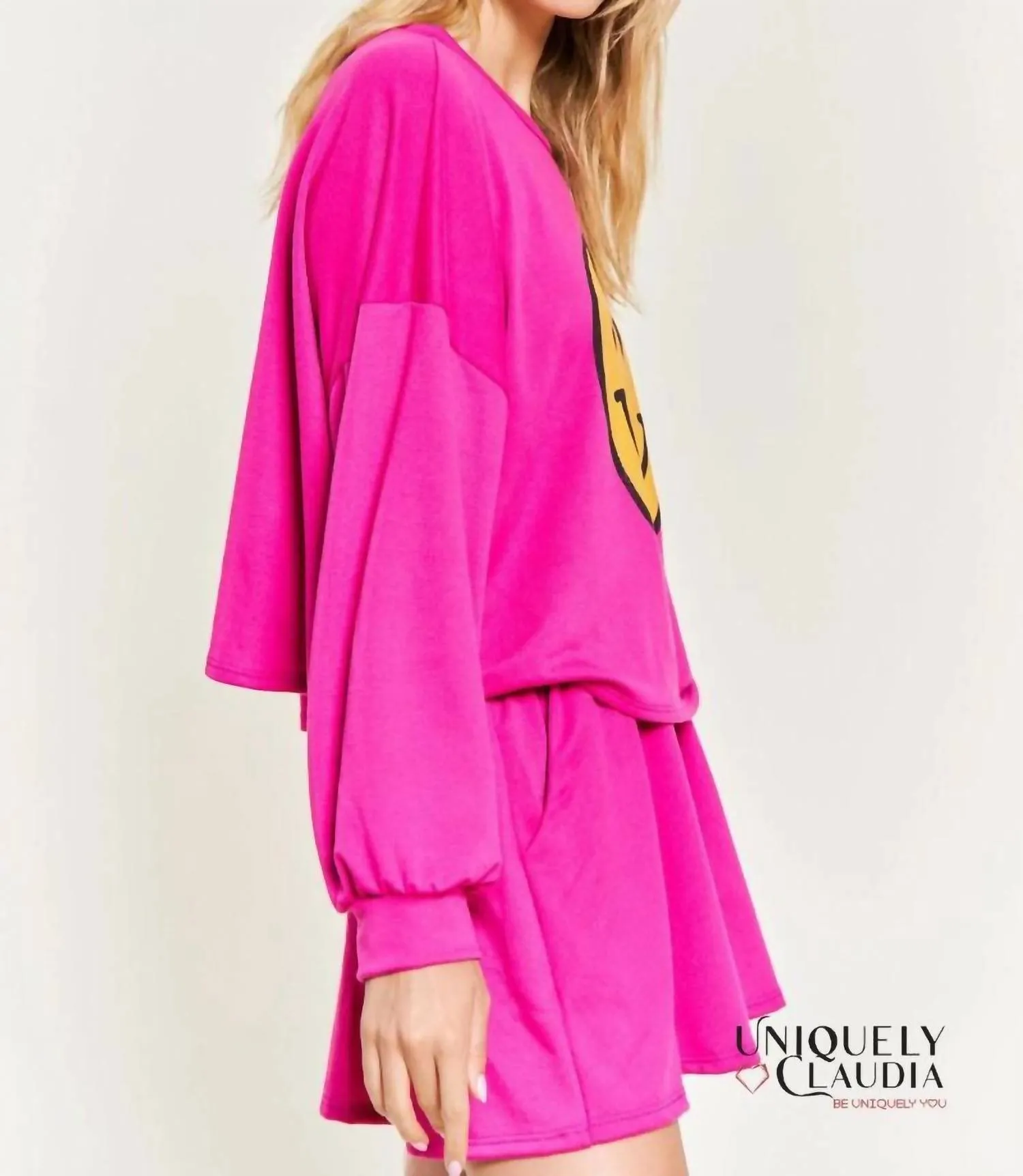 Glückwünsche zu Deinem kurzen und top Set in Fuchsia