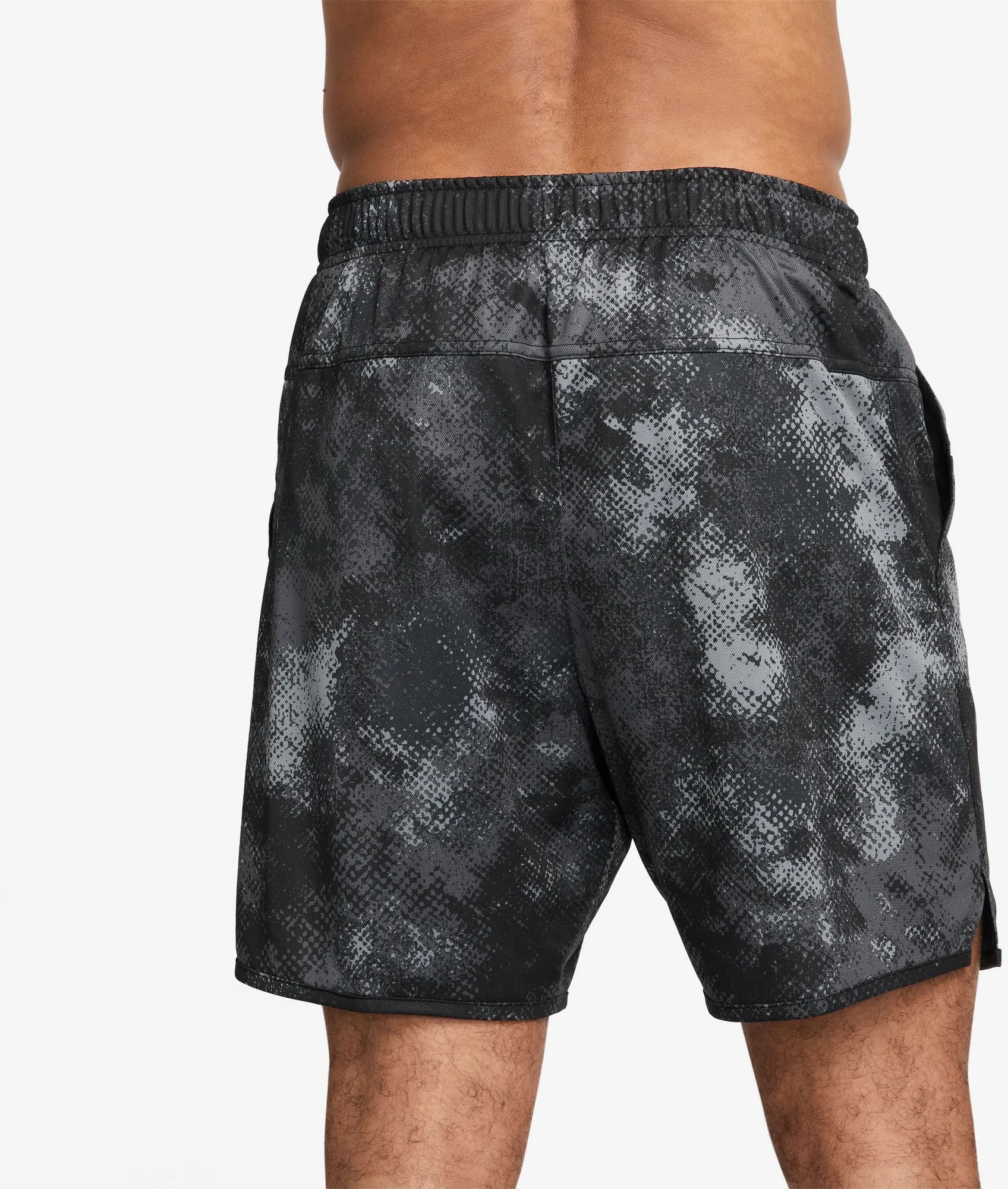 Herren Fitnessshorts 7 Zoll ungefüttert in Tarnoptik