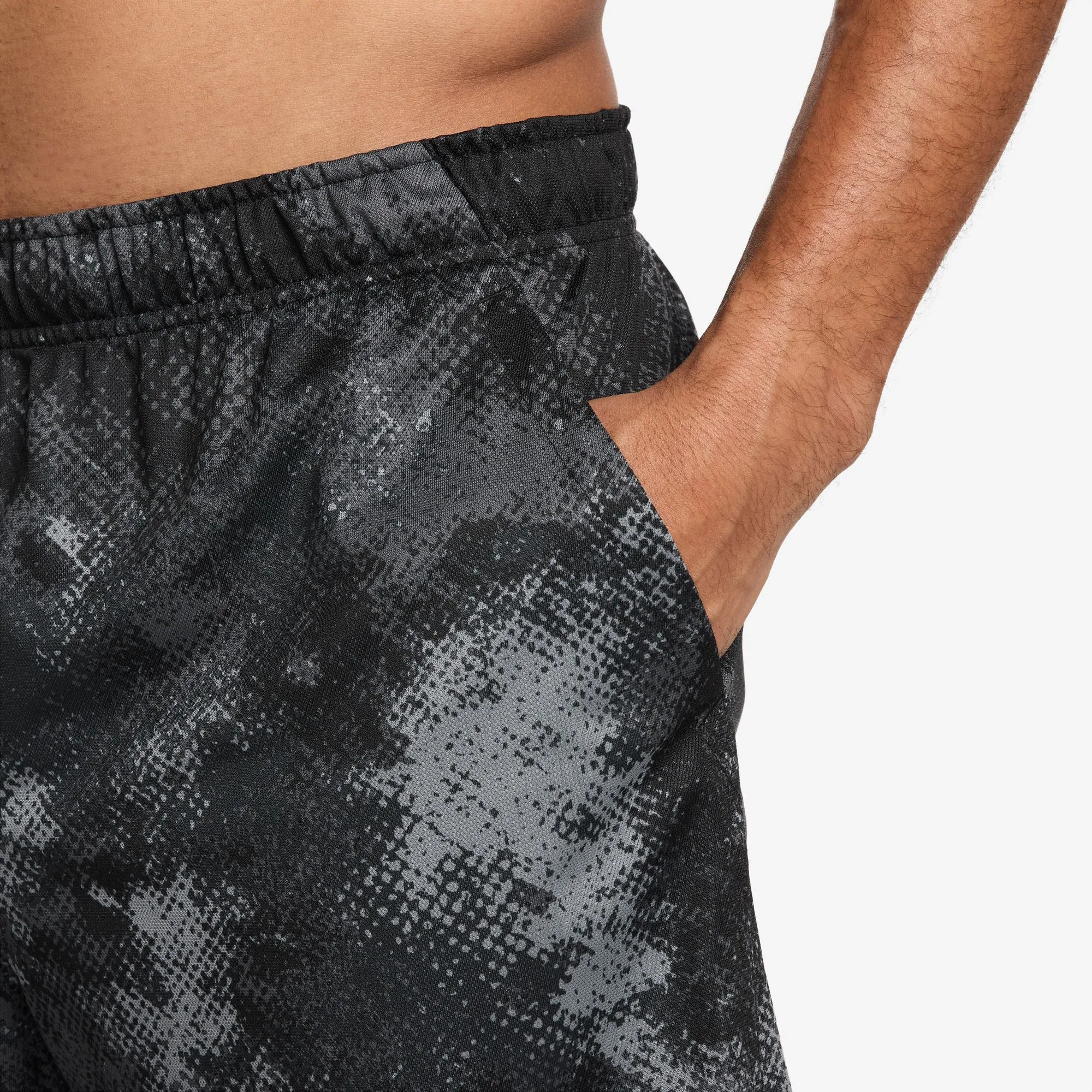 Herren Fitnessshorts 7 Zoll ungefüttert in Tarnoptik