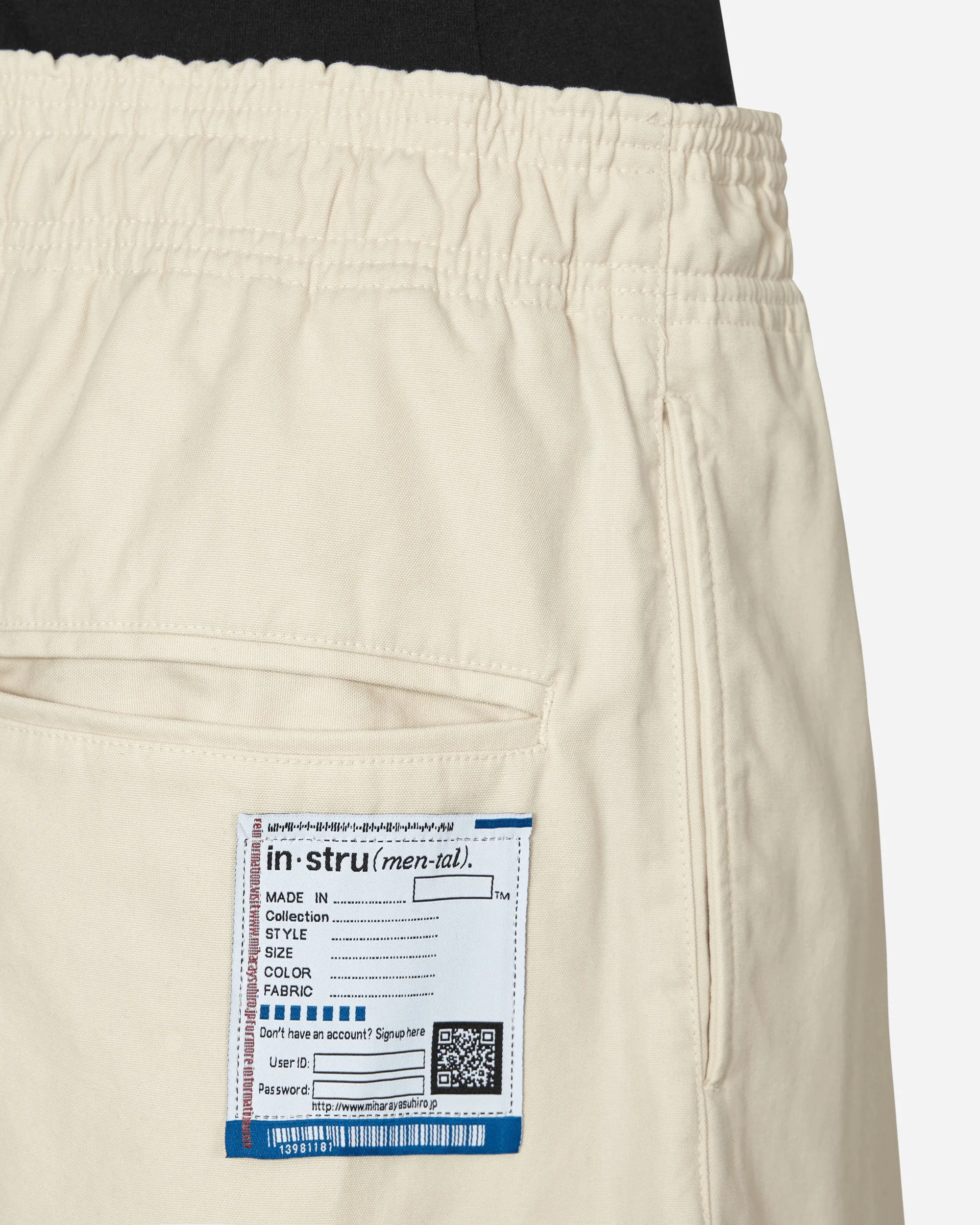 Weiße Lange Hosen ohne Seitennähte