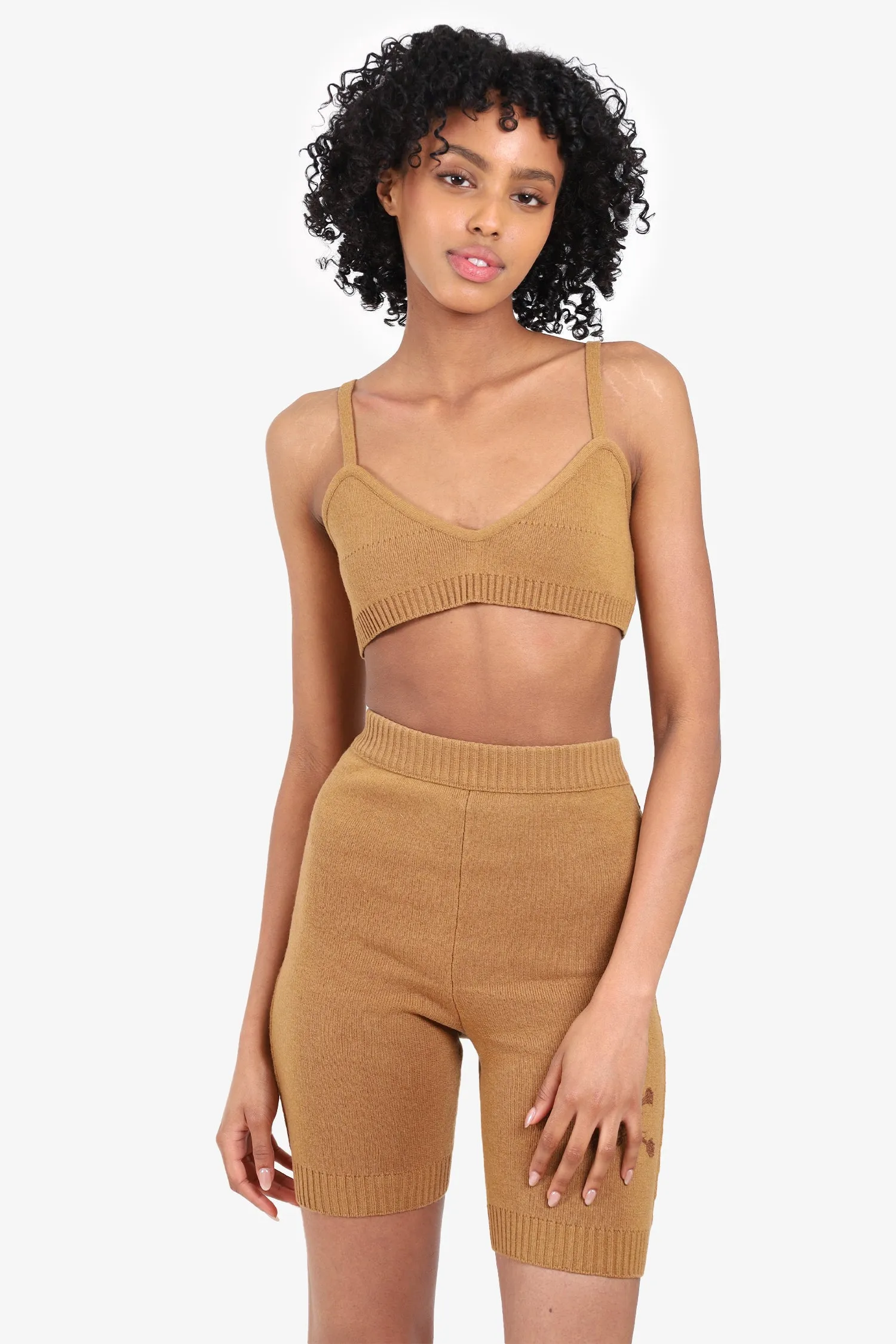Off-White Brauner Woll-BH aus Strick   Bestickte Bermuda-Shorts Größe XXS