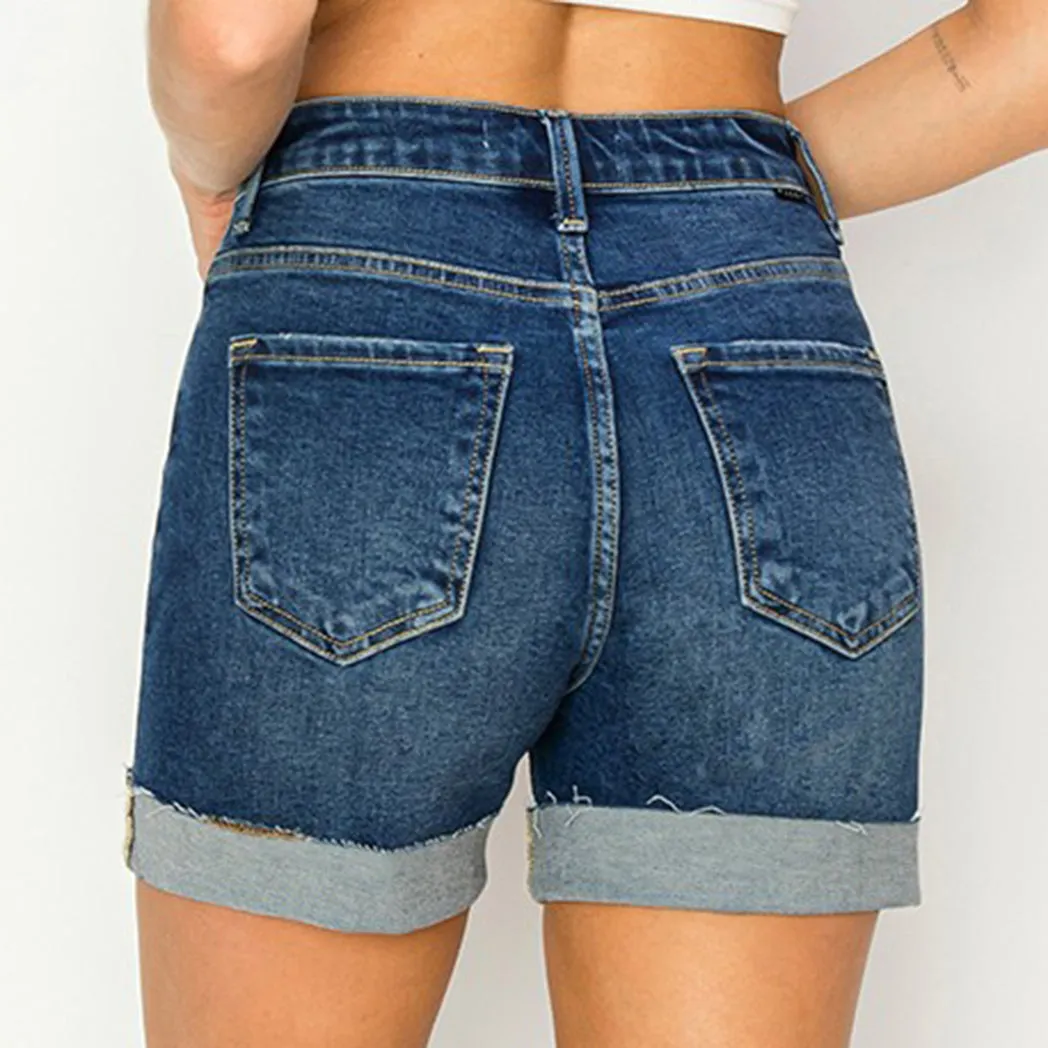 Hochgeschnittene Shorts mit Umschlag