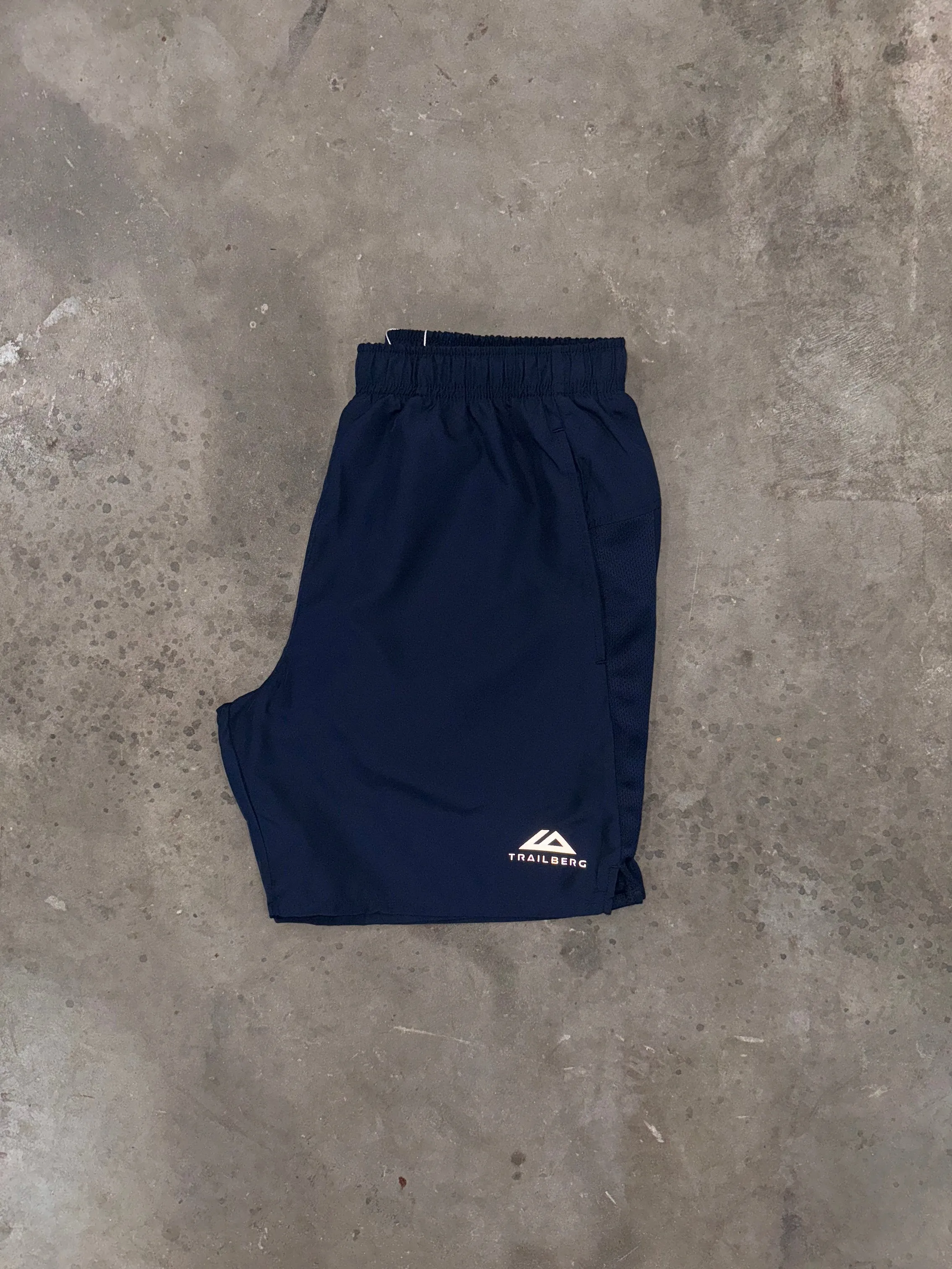 Trailberg Essentials AW24 Shorts - Marineblau