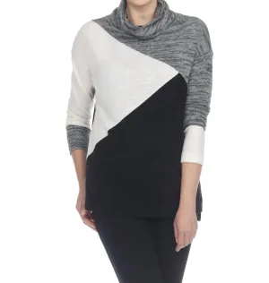 Grauer Rollkragenpullover