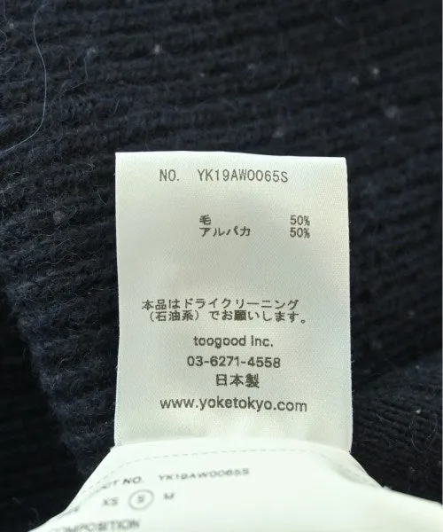 YOKE Pullover