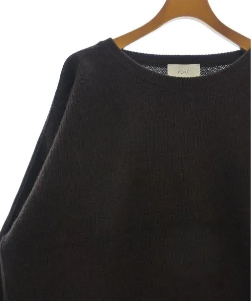 YOKE Pullover