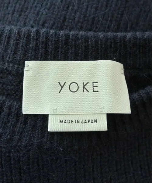 YOKE Pullover