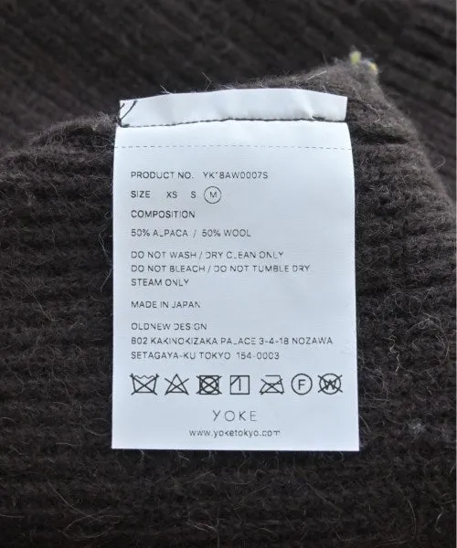 YOKE Pullover