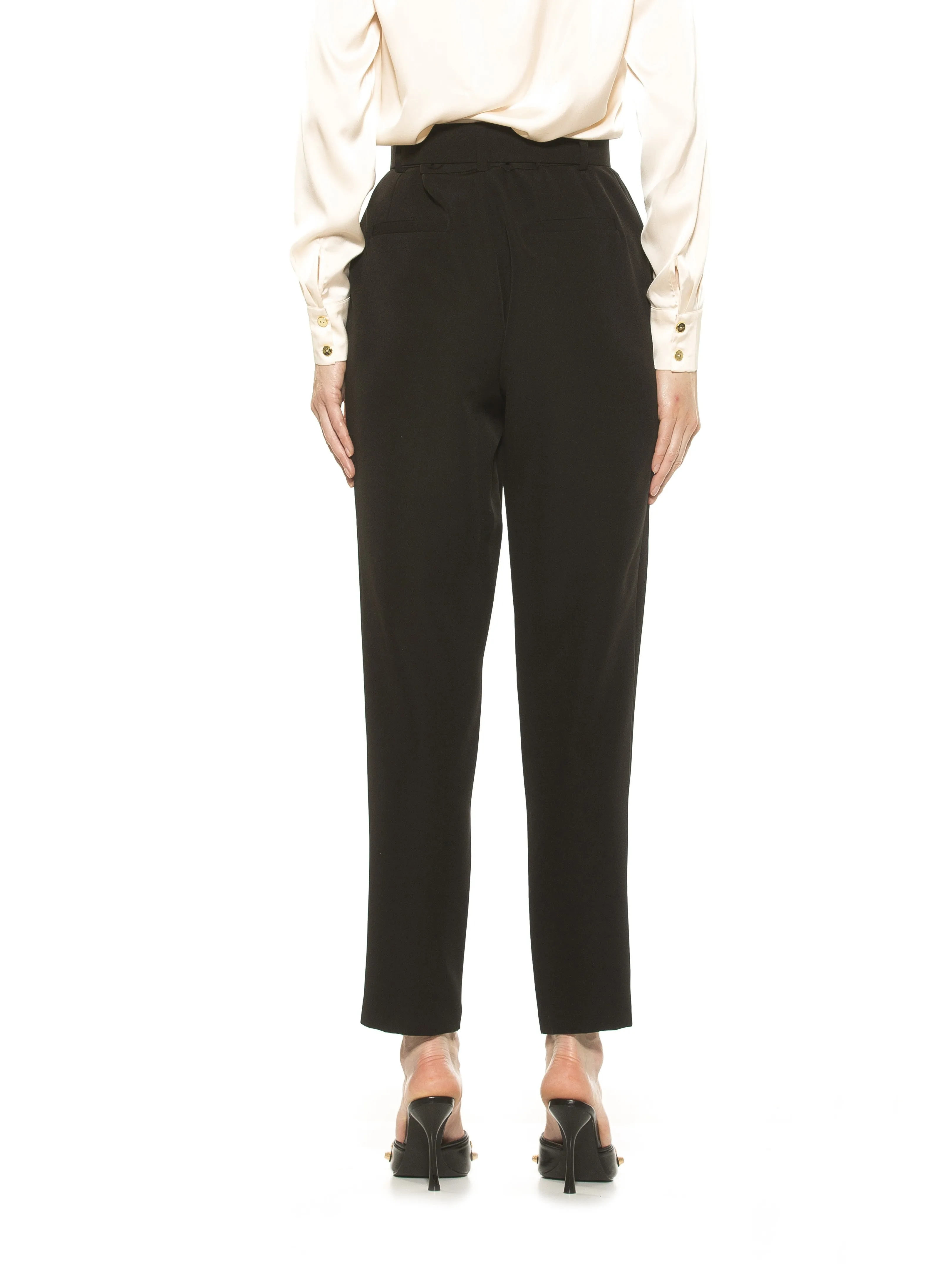 Zayna Hose